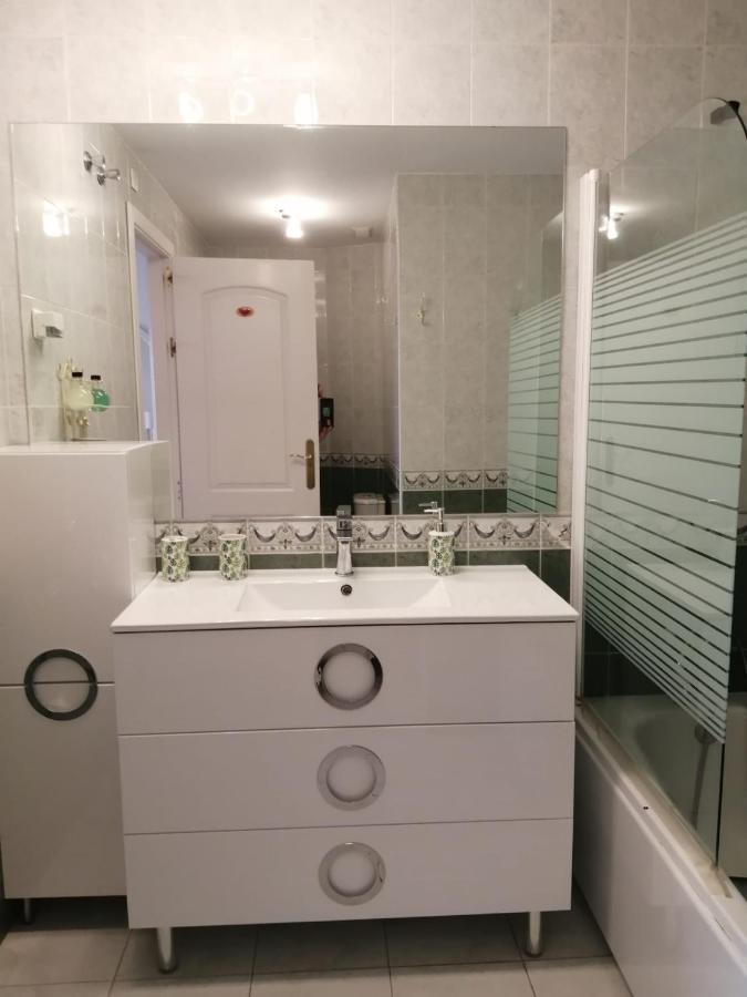Holidays2Benalmadena Torrequebrada Sea View Front Beach With Pool Parking & Terraces Exterior photo
